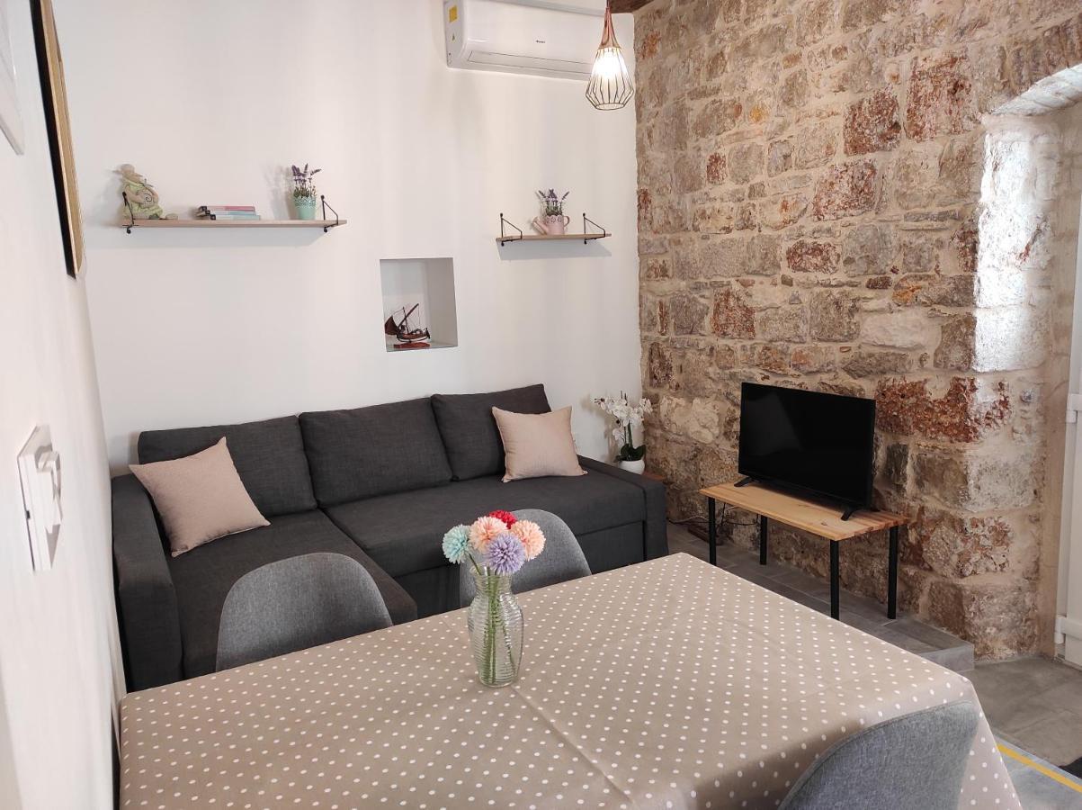 Apartments Bepi Komiza Luaran gambar